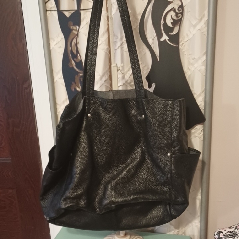 American Eagle Outfitters Black Tote Bag with Spacious Interior